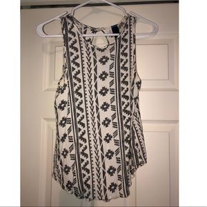 Cute patterned tank top- Francesca’s